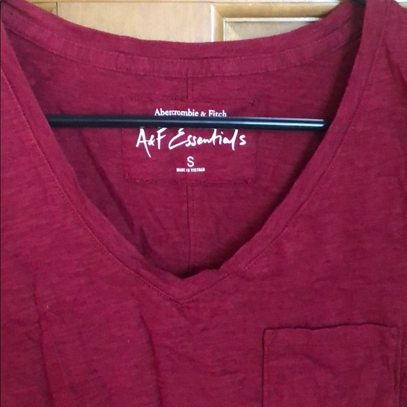 Abercrombie T-shirt - Picture 3 of 3